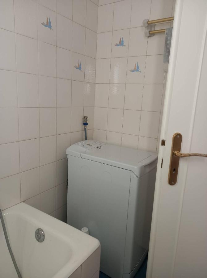 Jenny'S Luxury Flat Near The Center & Beach Каламата Екстериор снимка