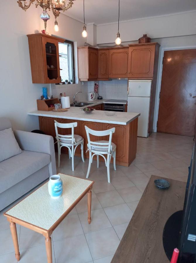Jenny'S Luxury Flat Near The Center & Beach Каламата Екстериор снимка